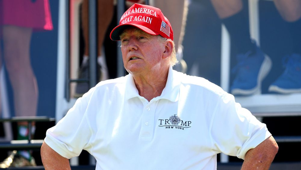WASHINGTON—As they called attention to his alarmingly sallow complexion and rapidly deteriorating brain function, White House officials sought to quell speculation Monday over the bruising on Presiden...