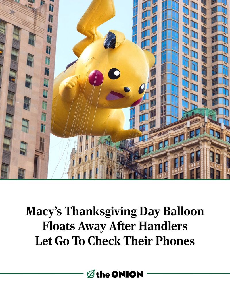 Macy’s Thanksgiving Day Balloon Floats Away After Handlers Let Go To Check Their Phones
