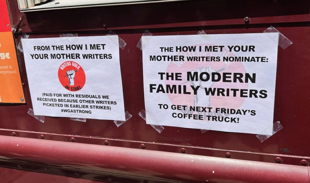 The #HowIMetYourMother writing staff went in on a coffee truck for our picketers at the Fox lot today. And they challenged the #ModernFamily writers to do the same next week.