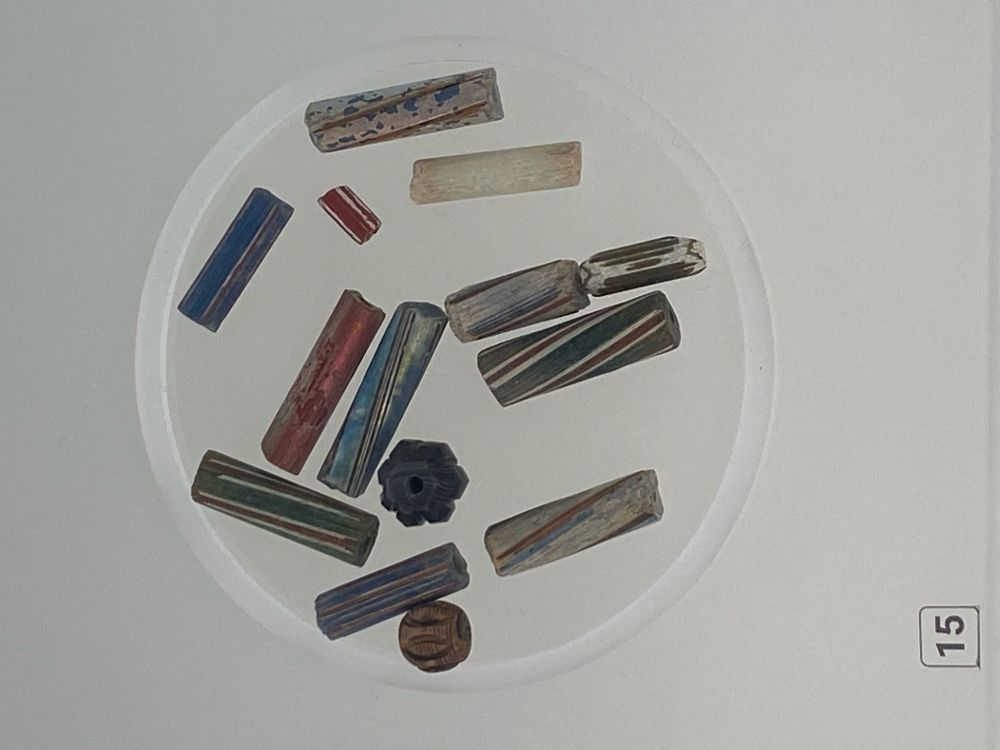 Perles retrouvées lors des fouilles du quai de valongo 