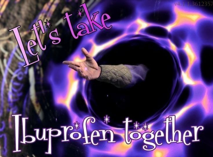 Ausschnitt aus BG3, ein Arm streckt sich aus einem lila umwaberten magischen Portal, die Hand einladend geöffnet. Text: Let's take Ibuprofen together.
