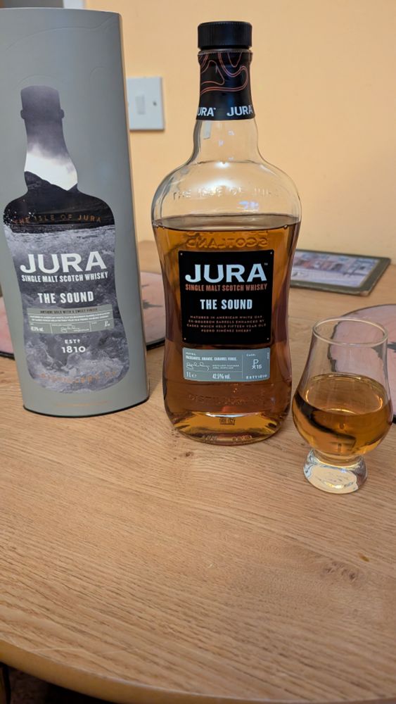 A picture of my drink of choice to watch the Southampton game tonight, a nice bottle of Jura single malt whisky 