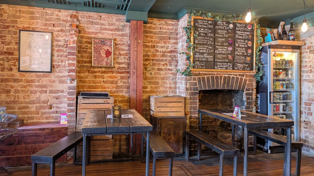 Picture of interior of the Bottle & Stoat pub.