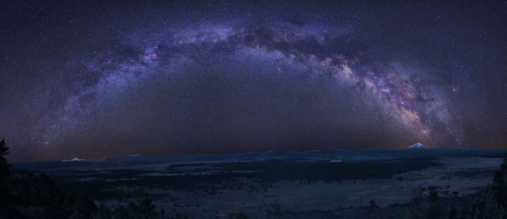 https://apod.nasa.gov/apod/ap091225.html - photomosaic of the Milky Way, by Tony Hallas 
