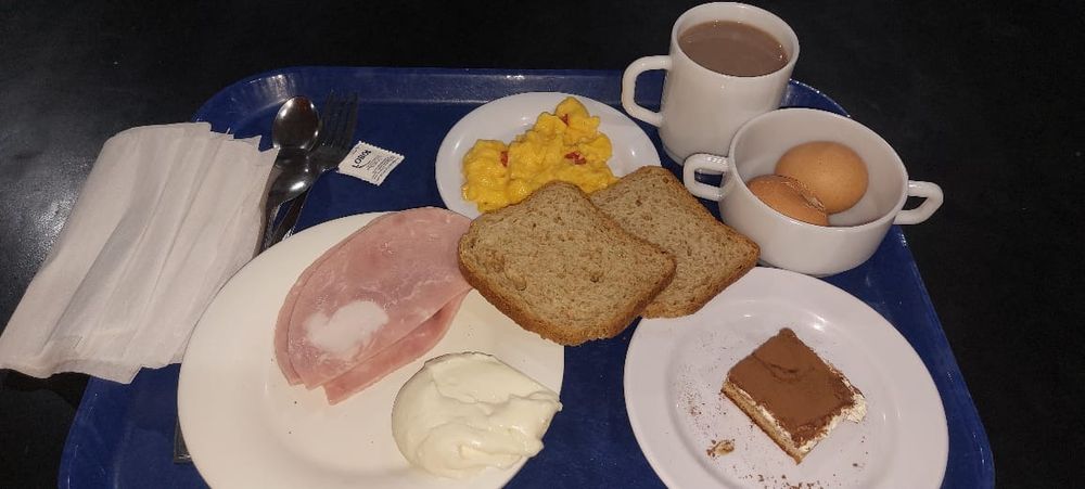 #Breakfast 
#Eat 
#BreadPorkBaconScrambelEggBoiledEggsTirramisuCake #HotCoklat