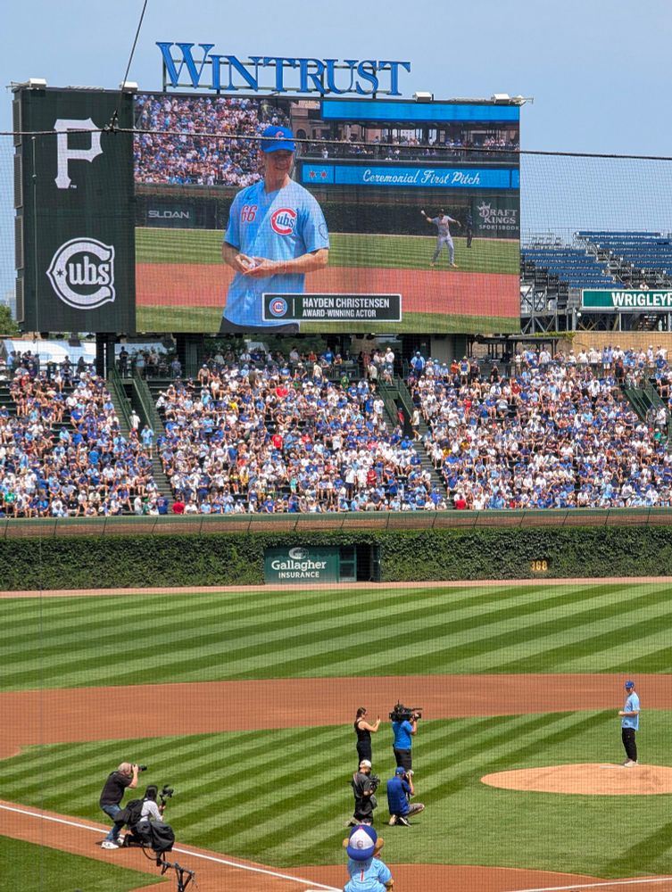 Hayden Christensen throwing out the first pitch at Wrigley Field before the Cubs play the Pirates 