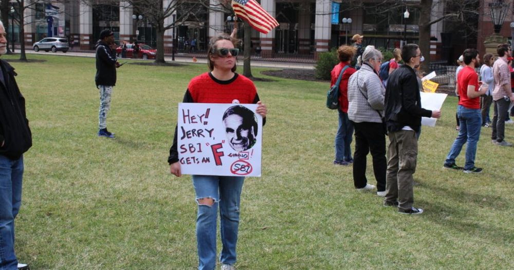 Ohio college students are navigating the ramifications of the state’s new higher education law that bans diversity efforts, prohibits faculty strikes, and regulates classroom discussion.
