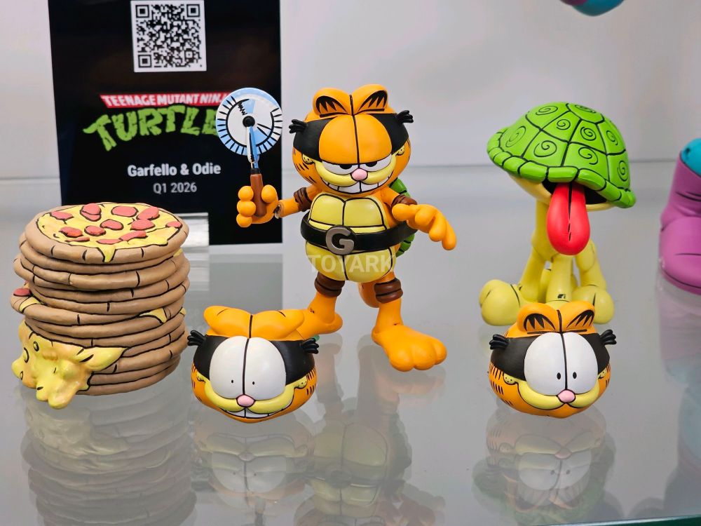Photo of a Teenage Mutant Ninja Turtles take on Jim Davis' famous newspaper strip character That God Damn Garfield and David Cronenberg's next project, Turtle Shell Odie.