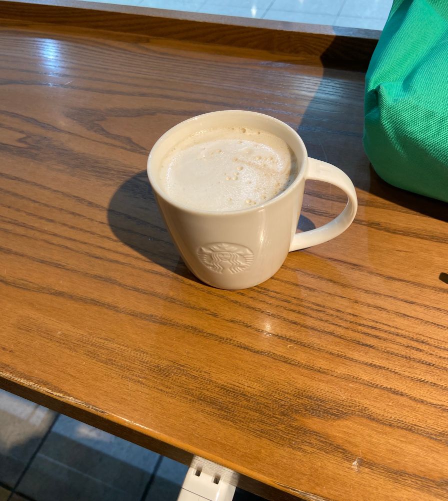 コーヒーマグ(ラテ入り)