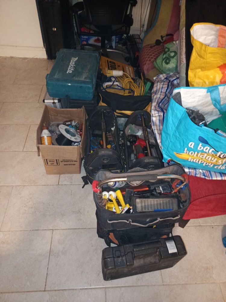 I have MANY hacksaws. I may exchange a few for a nice cuddle.