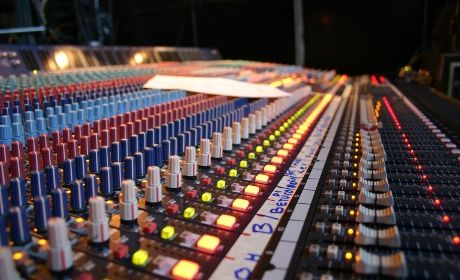 Lrage audio recording console 