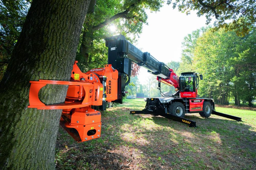 Manitou Launches All-New Specialized Woodcracker Tree Saw Configuration for MRT Rotating Telehandler Lineup