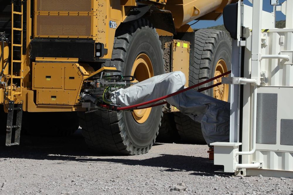 Caterpillar Demonstrates Automated Energy Transfer Solution for Battery Electric Large Mining Trucks