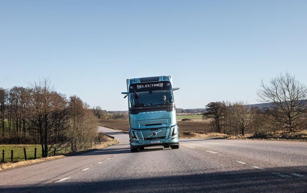 Volvo to Launch Long-Range Version of FH Electric Truck