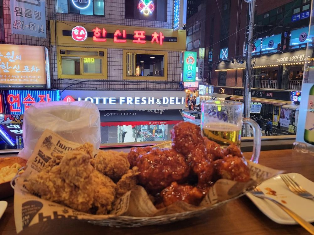 Korean yangnyeom chicken / Jamsil Bangi-dong BBQ