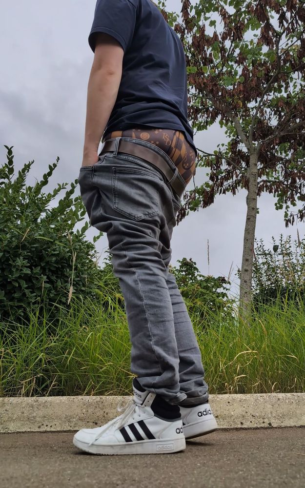 Sagging sagger 
