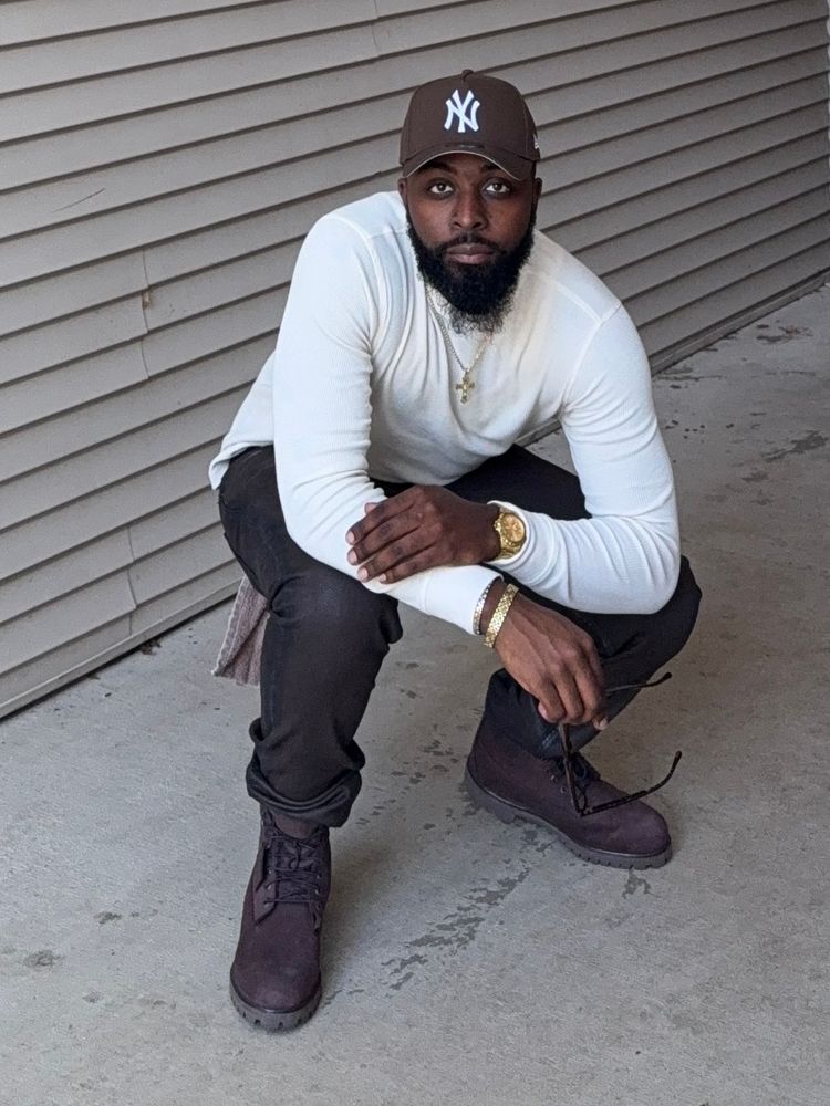 Jail pose; same fit.