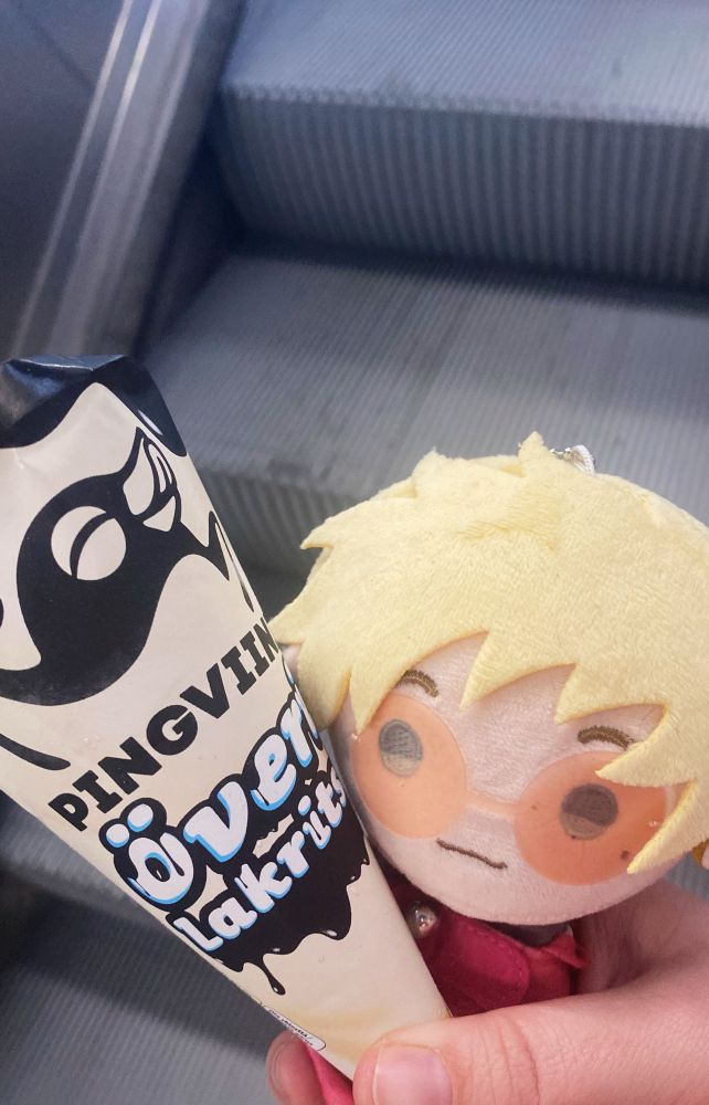 TeruVash plush with Valio’s Pingviini liquorice ice cream~