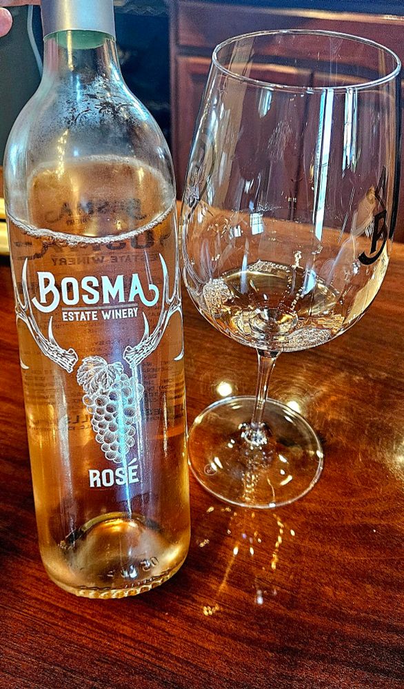 An easy drinking Rosé made from old vines Syrah grapes. 

Pale salmon in color.

Flowery nose and light to medium in body with medium plus acidity.

Dry on the palate with mild complexity.

Spicy and fruit forward. Elegant and easy drinking. 

13.5% alcohol by volume. 

87 Points.

$32.