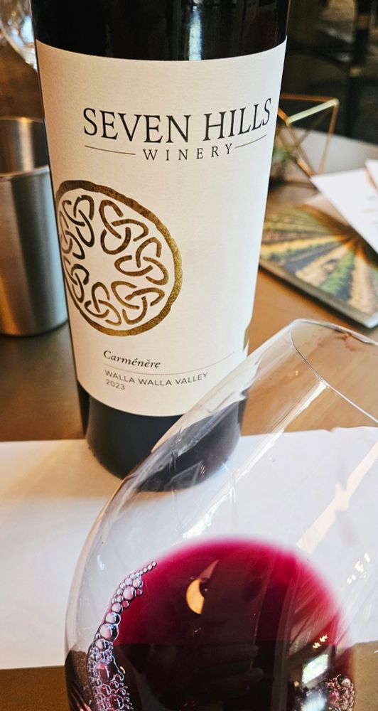 Purple in color with medium plus intensity.

Medium plus in body with medium acidity.

Dry on the palate with mild complexity.

Showing raspberries, cherries, plums, currants, light oak, vegetables, chocolates, tobacco and bell pepper.

Tangy finish with round tannins and raspberries.

This is a good food wine from Walla Walla Valley. Spicy and entertaining with lots of vegetable notes. Feels like a Chilean Carmenere. 

Still young and needs a few years in the bottle to mature properly. 

Carmenere grapes were aged for 18 months in used French oak barrels. 

13.5% alcohol by volume. 

87 Points. 

$50.

