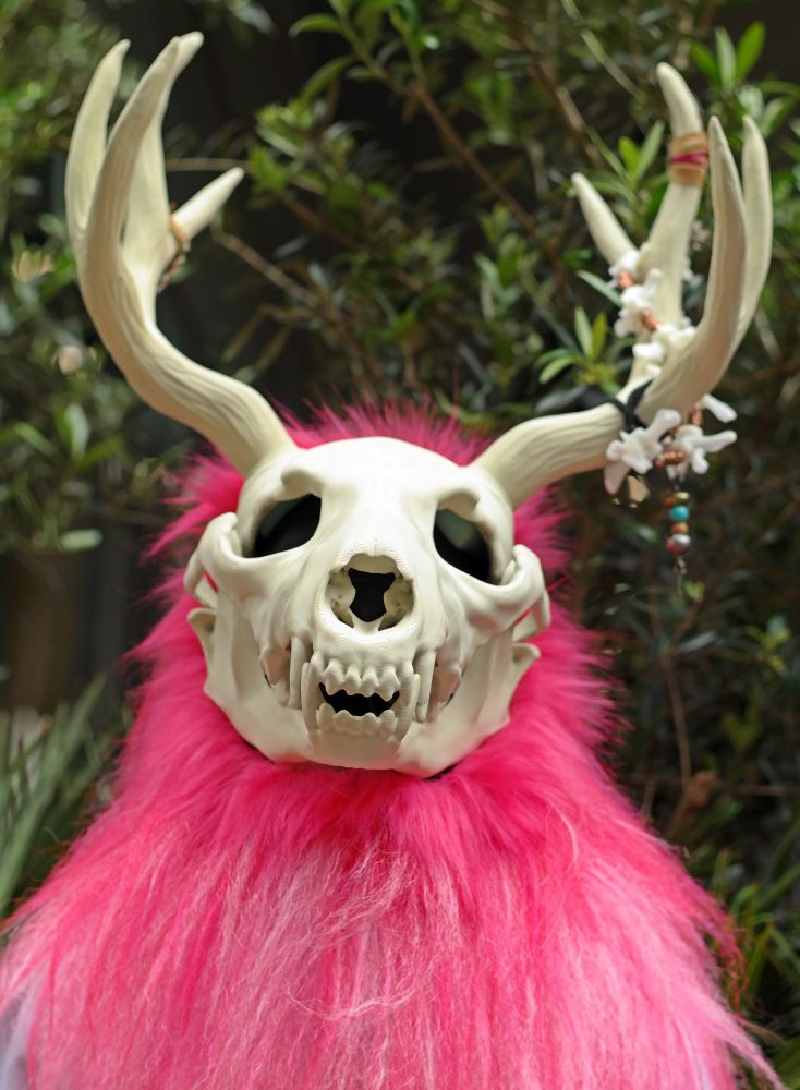 Example of a skull based fursuit head