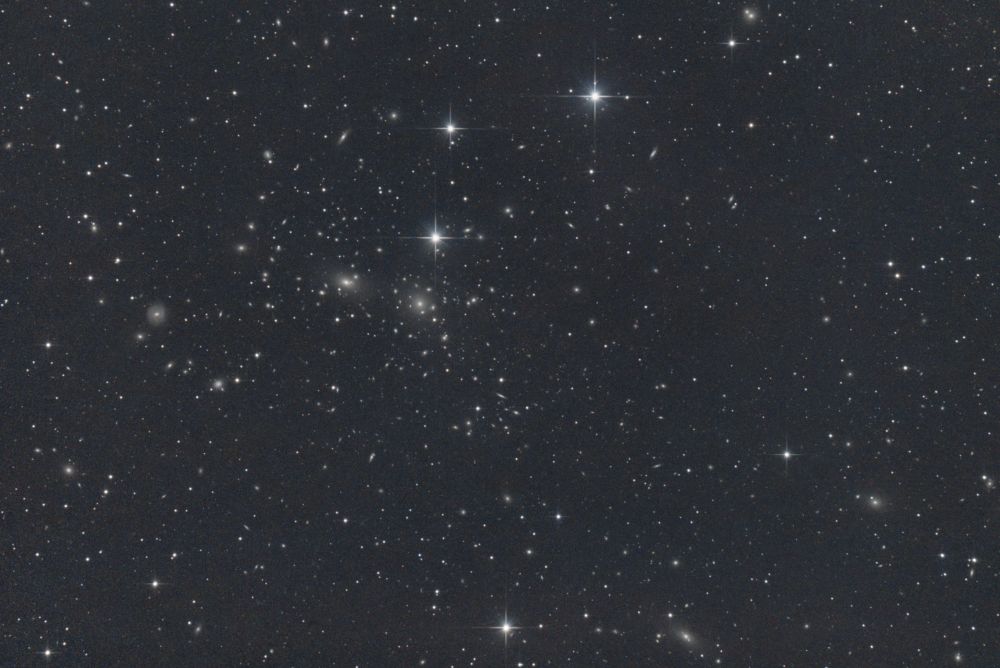 Coma galaxy cluster imaged with Canon EOS 250d on 130/650mm Newton telescope.