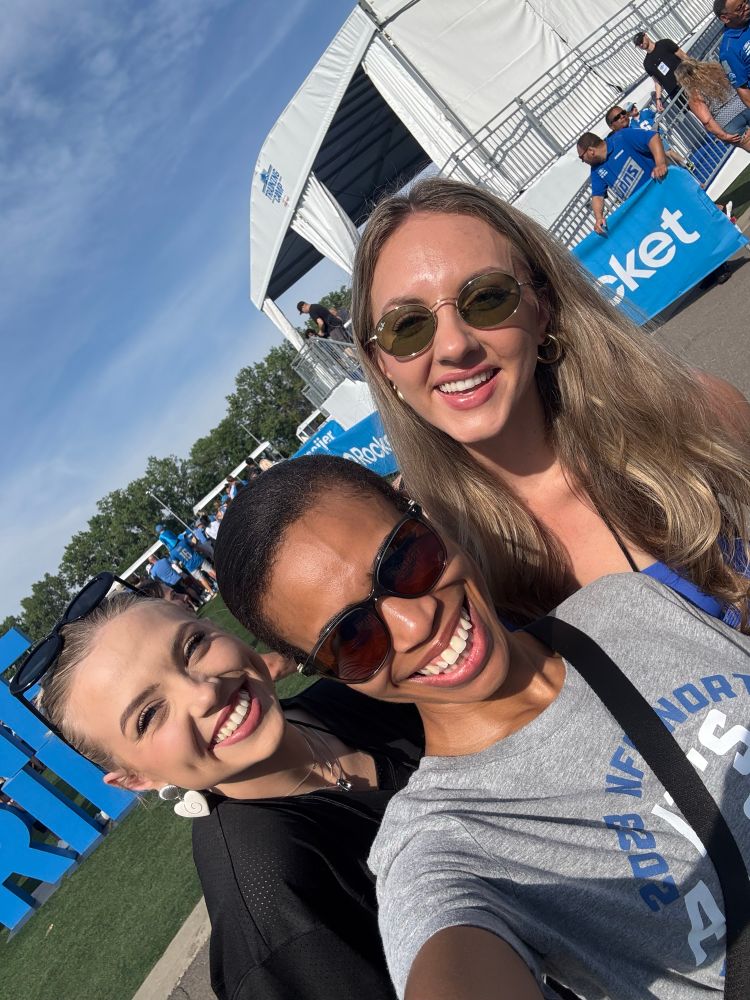 Aria and Mia Hutchinson, big sisters to Aiden along with Megan in the middle 