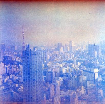 Pellicule expirée, vu d'en haut sur Tokyo.