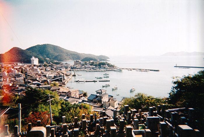 Vu en hauteur de la baie de Tomonoura.