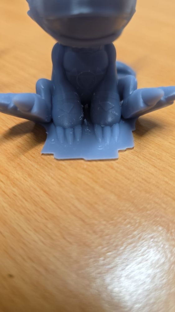 Close up showing how guilmon is super stuck to the support material