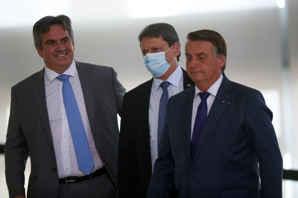 Assinantes debatem articulação por anistia de réus na trama golpista, eleições 2026 e mais