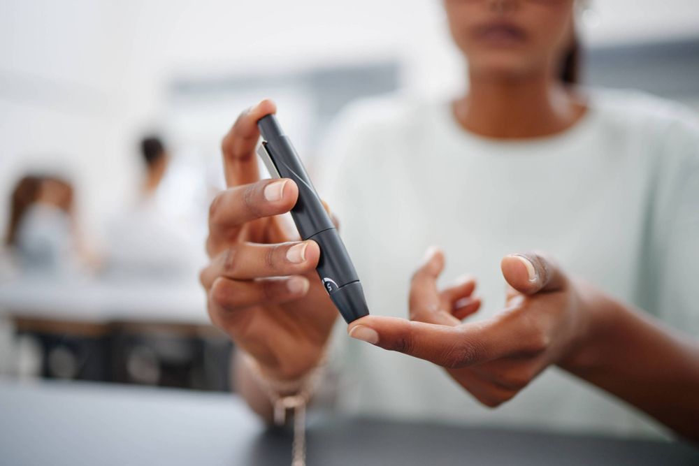 Mulher é curada de diabetes tipo 1 após transplante com células reprogramadas em laboratório