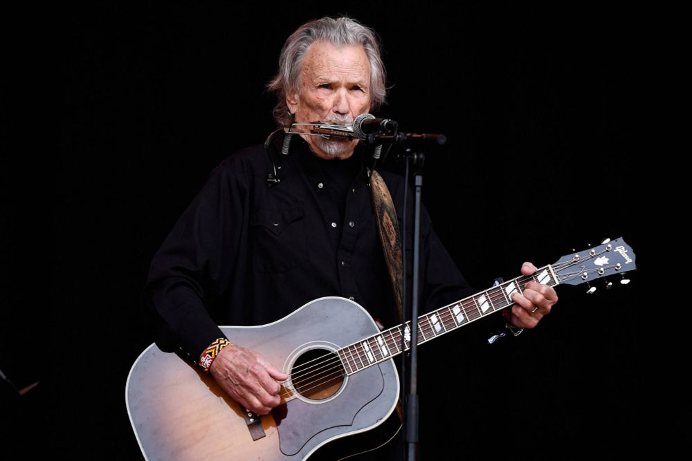 Kris Kristofferson (1936 - 2024) - Morre Kris Kristofferson, ícone do country e ator de 'Nasce uma Estrela', aos 88