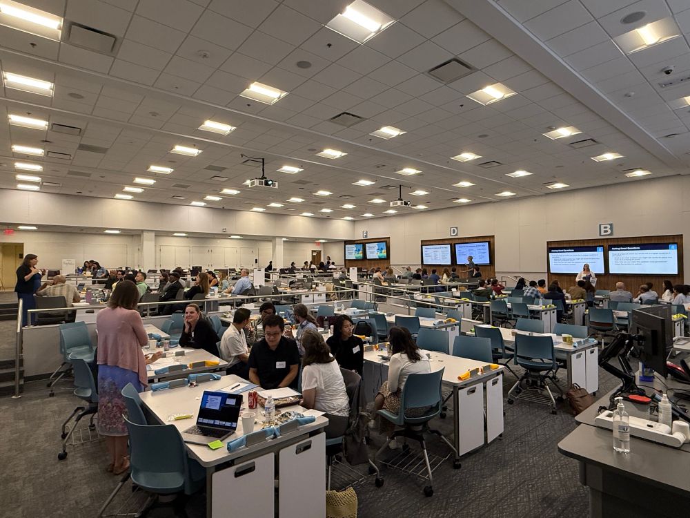 Flexible classroom space utilizing 5 stations for spark shops 