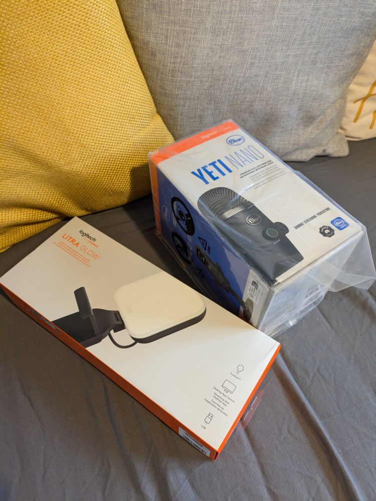 Yeti Nano microphone and Litra Glow light - gifts from Litmus