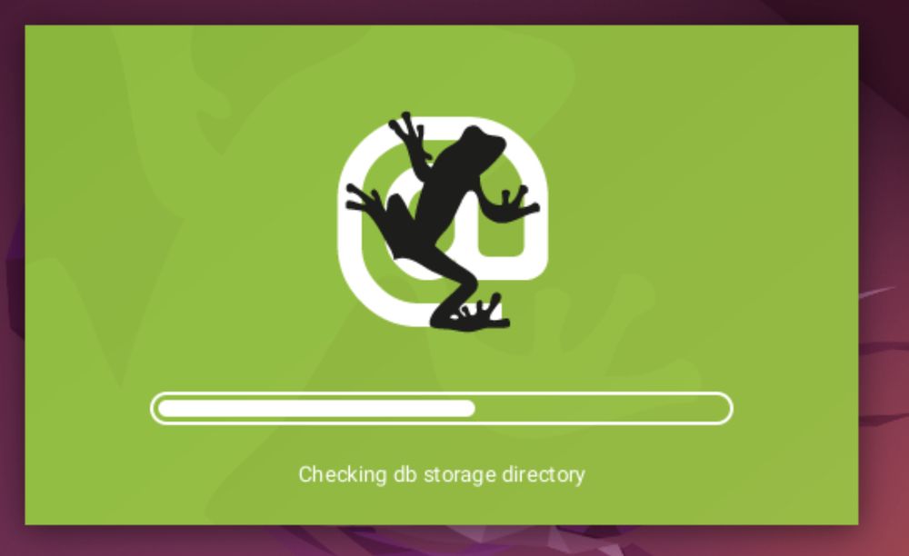 Screenshot of the Screamingfrog loading screen stuck at "Checking db storage directory"