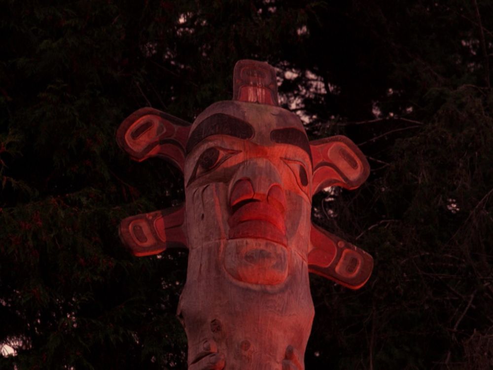 Craig Jacobrown’s story pole as seen in episode 2.014 of Twin Peaks.