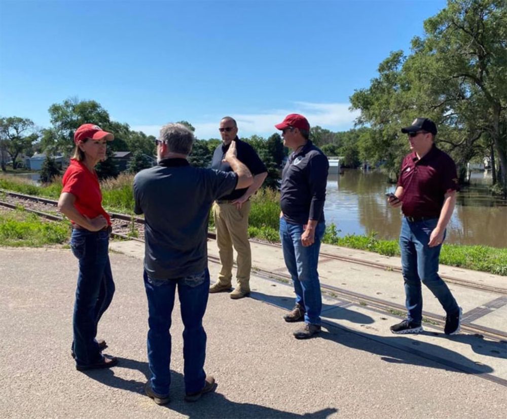 Governor Reynolds visits Hawarden, other flooded northwest Iowa towns - Radio Iowa