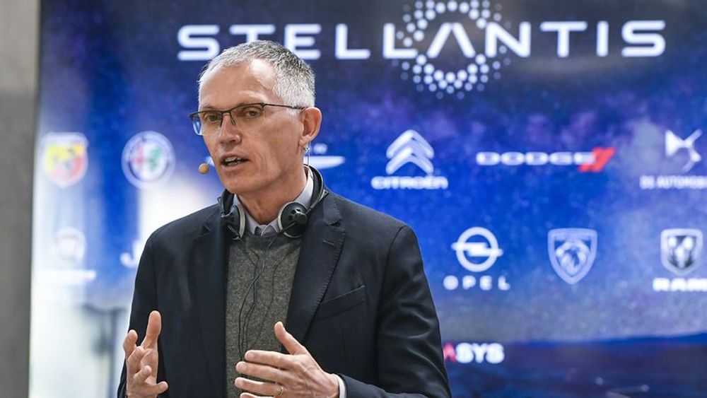 Le constructeur automobile Stellantis réduit ses prévisions