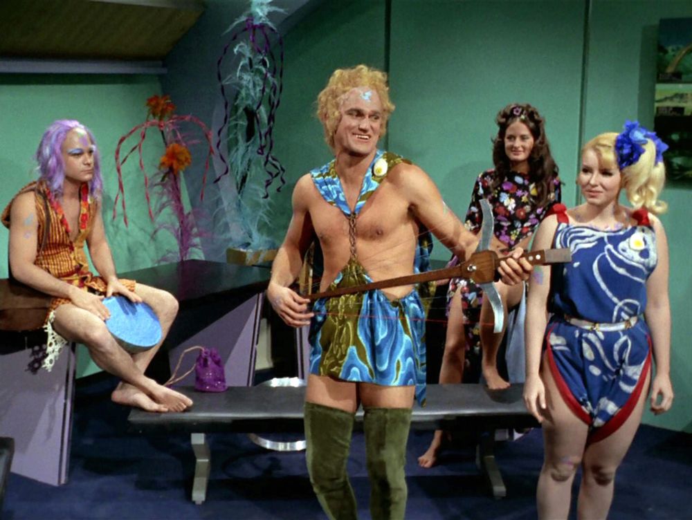 Just some foul looking stupid space hippies from
the 70s. Seems like it would be a blast 