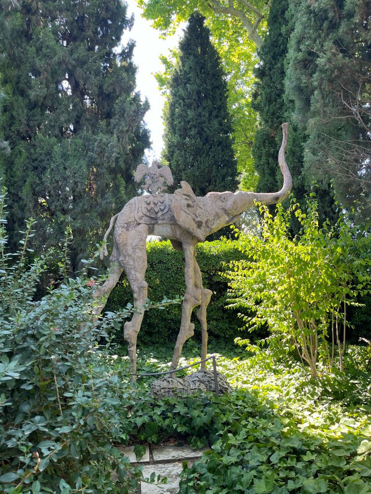 Jardin des éléphants 🐘 - château de Púbol / Dalí