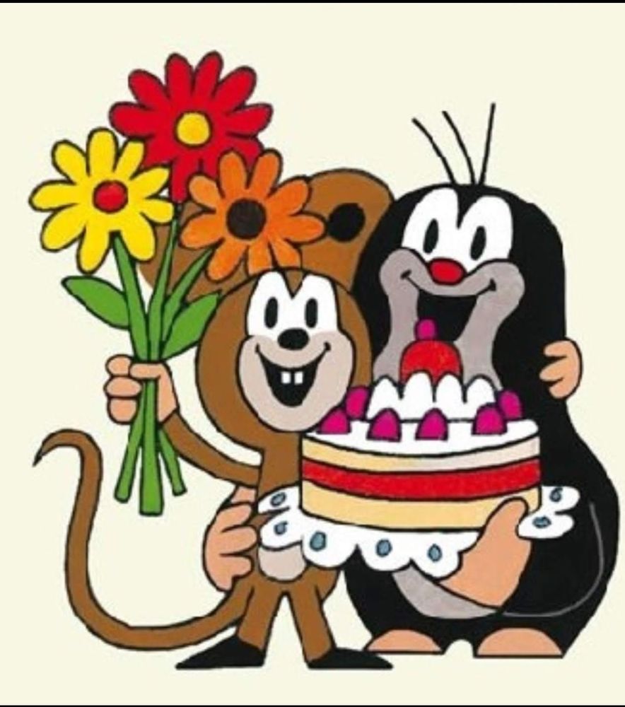 Gezeichnetes Bild volm kleinen Maulwurf und der kleinen Maus, die Arm in Arm stehen und sich freuen. Der Maulwurf hat eine Geburtstagstorte in der Hand und die Maus einen Blumenstrauß. 