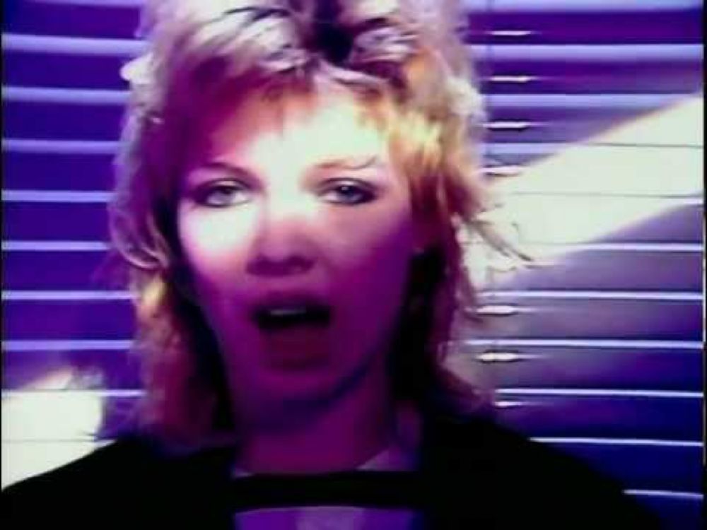 Kim Wilde - Kids In America (Official Music Video)