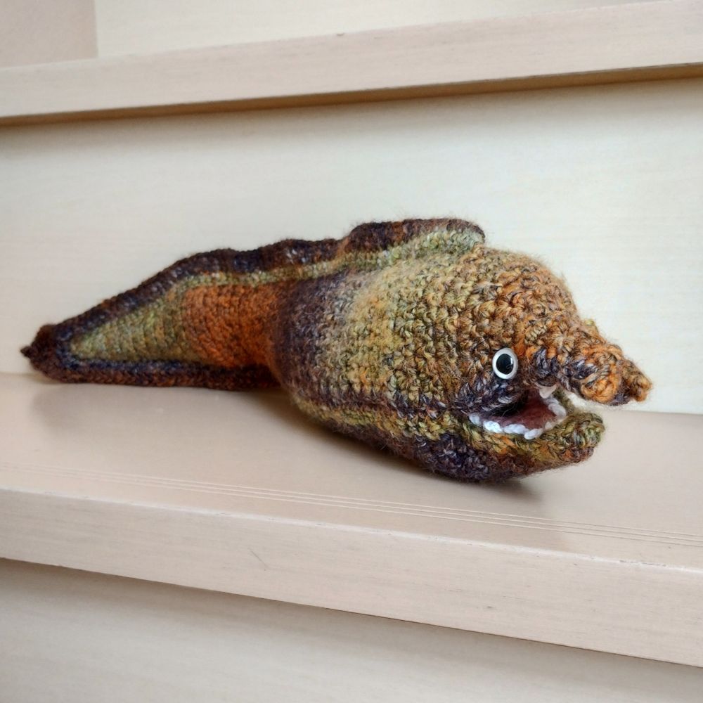 ウツボのあみぐるみ
マッキー（太マジック）が入る