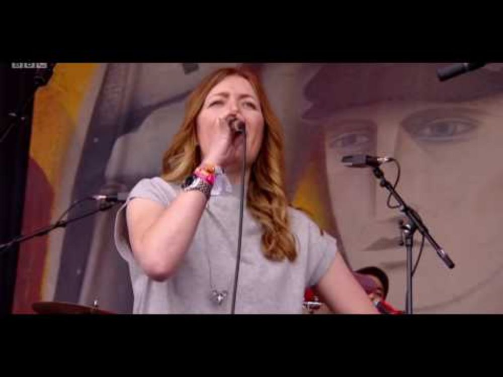 Paul Heaton and Jacqui Abbott - Heatongrad (Glastonbury 2016)