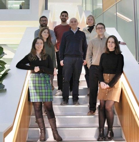 A picture of 3 rows of people on steps at the MRC LMB. From left to right - top row: Akaash, Vic, Lara - Middle row: Kerrie, Manu, Paddy - bottom row: Meg  and Julie