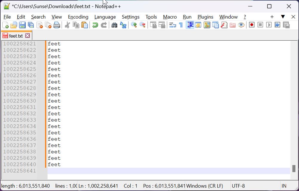 notepad++ showing that i have over 1 billion words in it [it nearly crashed like 17 times]