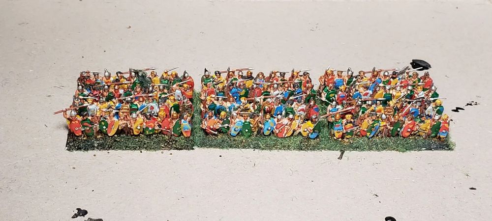 Front shot of 6 bases of 15mm Celts for the historical game Hail Caeser, 120 men painted