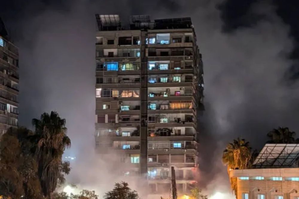 18 mortos e feridos em bombardeio israelense em um prédio residencial em Damasco