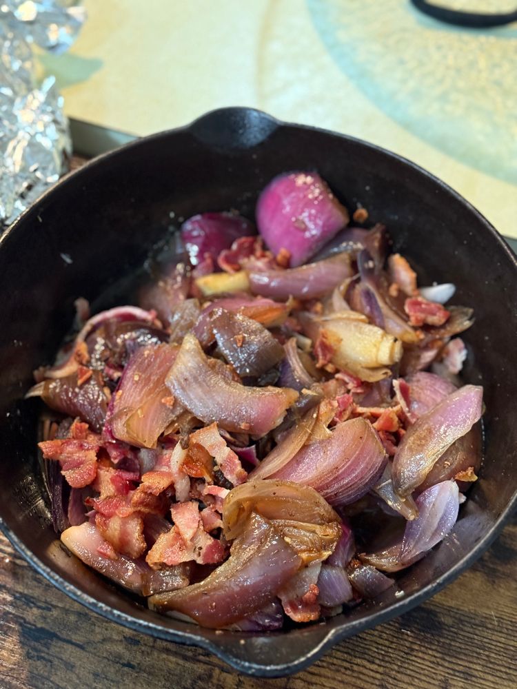 Roasted red onions with bacon 